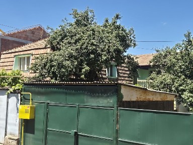 Vand casă in zona Modern