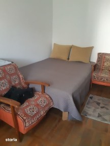 Inchiriez Apartament 1 camera - Piata 700