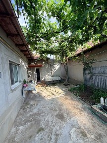Casă 3 camere + teren 190 mp | Zona Brătianu | Centrală gaz | Curte proprie | 149.900 €
