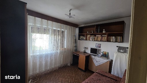 Centru Navodari, apartament 2 camere, etaj 1/4,centrala gaz,55000 euro