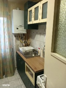 Inchiriez apartament 3 camere