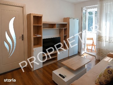 Vând apartament 2 camere ultracentral renovat, mobilat, 2 balcoane, AC