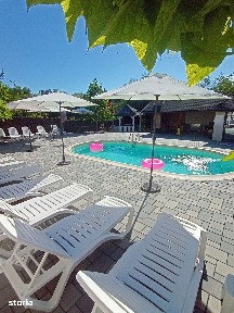 Casa pe parter cu piscina
