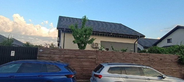 Casa, vila de vanzare, cartier Gardena residece, granita cu sectorul 5.
