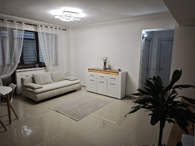 Apartament 3 camere Găvana 3, etaj intermediar