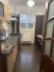 Inchiriez apartament 2 camere Dristor