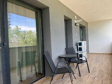 Ofer spre inchiriere apartament nou, 2 camere, zona Mihai Bravu
