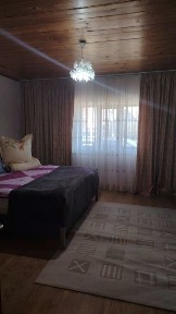 Vând casa in Alparea