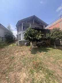 Schimb/vând casă P+1, 180 mp, teren 456 mp, garaj și beci - Dimitrie Cantemir, Vaslui - cu apartament 3 camere + diferență