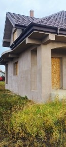 Casa la gri cu Teren Aferent