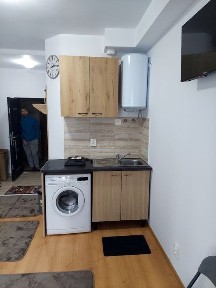 De vânzare garsoniera recent renovată