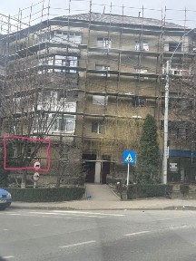 Garsoniera Comănești central, parter
