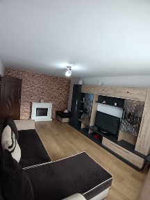 Apartament 3 camere de vanzare