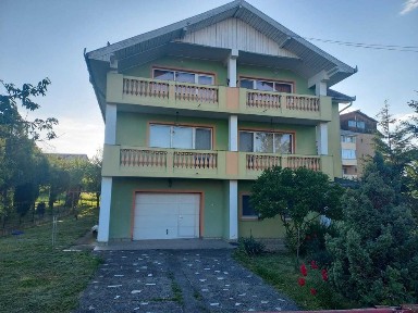 Persoana fizica vand casa cu teren in Zalau,Jud.Salaj