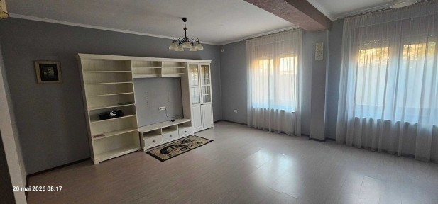 Vila 225mp, 5 camere, curte 507mp- Barcanesti, aproape de Ploiesti