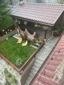 Vand Vila lux 8 camere in centrul Busteniului