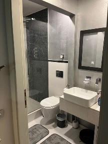 Proprietar vand casa, structura lemn,87mp utili, 3 dormitoare, living+buc, 2 bai, teren 3000mp