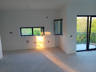 OFERTĂ Apartament 2camere decomandat zonă liniștită 72m² construit aproape de centrul istoric