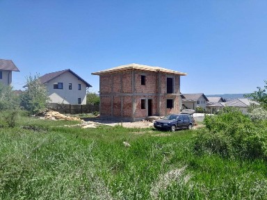 Casa de vanzare Valea-Adanca !