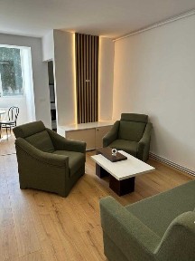 Locuiești sau câștigi? Apartament central, parter, ideal locuință sau business - complet utilat