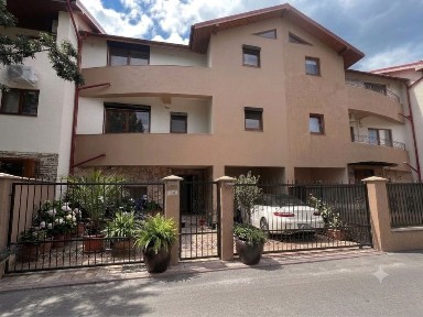 Casa 6 camere zona de nord