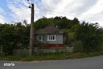 Casa cu utilitati si acces la sosea, Dabaca - Cluj, langa cetate