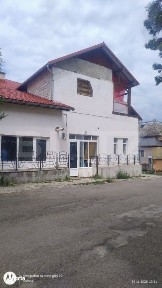 Proprietate de 450 mp la 5 minute de centru perfect pentru locuinta,in