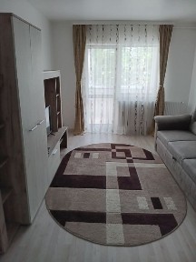 Închiriez apartament cu 3 camere M17, Satu Mare