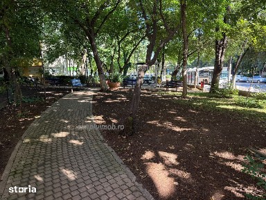 3 camere Emil Racovita etaj 1 67mp cu boxa si loc de parcare