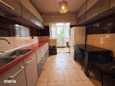Apartament 3 camere Pacurari - Petru Poni, 65 mp, decomandat