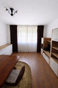 Vand apartament 3 camere