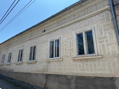 Vand casa Oravita