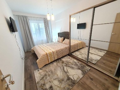 Apartament 2 camere decomandat zona Iulius Mall