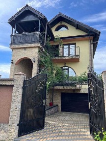Proprietar -Vând vilă in orașul Tulcea cu view impresionant la Zagăn