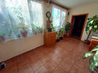Casa 140 mp, 1060 mp teren