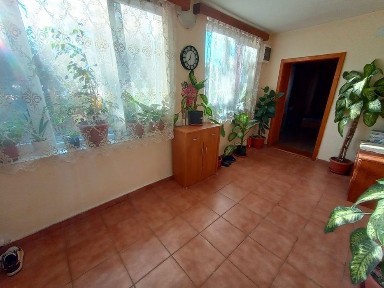Casa 140 mp, 1060 mp teren