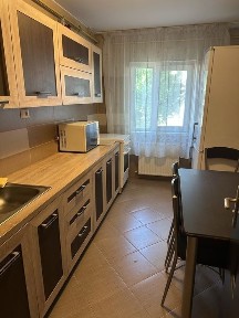 Apartament de închiriat, 2 camere, etaj 1, ultracentral, zona Finanțe-Piața Moldovei