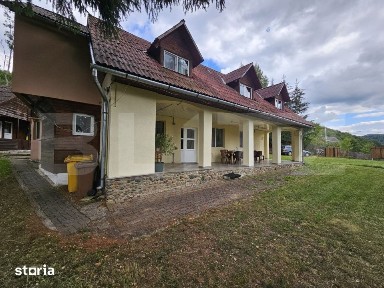 Pensiune & Complex Turistic, 12 camere, 223 mp, teren 3.740 mp, Muntii