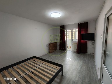Apartament spatios cu 2 camere decomandate, de inchiriat in cartierul
