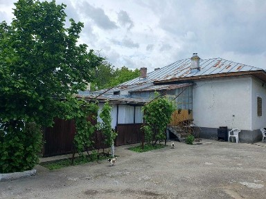 Vand casa 4 camere in Balcesti sau schimb cu apartament in Craiova