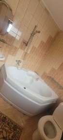 Vand pensiune cu 10 camere.