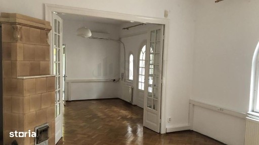Apartament in vila Casin