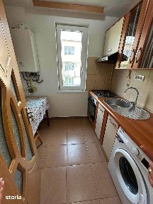 De inchiriat apartament cu 2 camere, etajul 3, decomandat 1300lei/luna