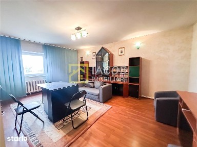 Apartament spatios de 2 camere, de inchiriat - zona centrala, Str. 9 M