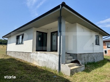 Casa de vanzare, 105 mp, zona Corunca