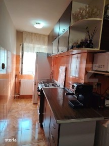 Apartament de vanzare, cu 3 camere, Nufarul