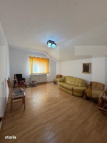 Casa 200 mp de vanzare, teren 3000 mp, Hudum
