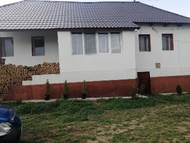 PF-Casa renovata,3 camere si teren,pe soseaua principala la 30Km Zalau
