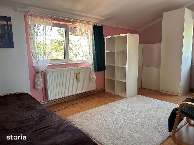 Proprietar: casă 7 camere, Clasa B, geam triplu, 2008 - Ploiești AFI