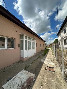 Casa de vanzare caracal